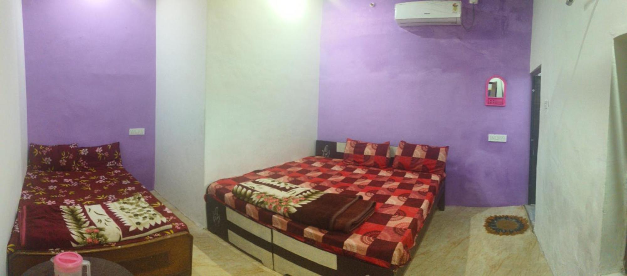 Jay Shree Radhey Home Stay Mathura Buitenkant foto