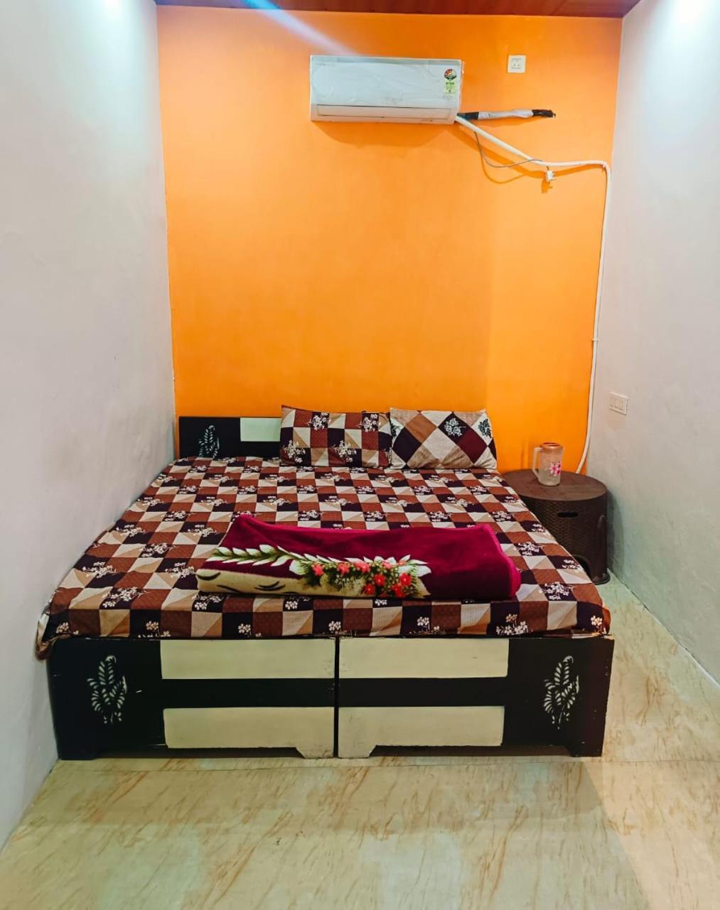 Jay Shree Radhey Home Stay Mathura Buitenkant foto